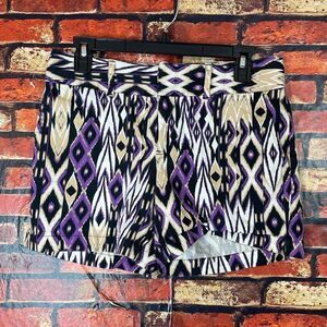 5 for $25🔥Size 8 Beach INC Purple Printed Shorts